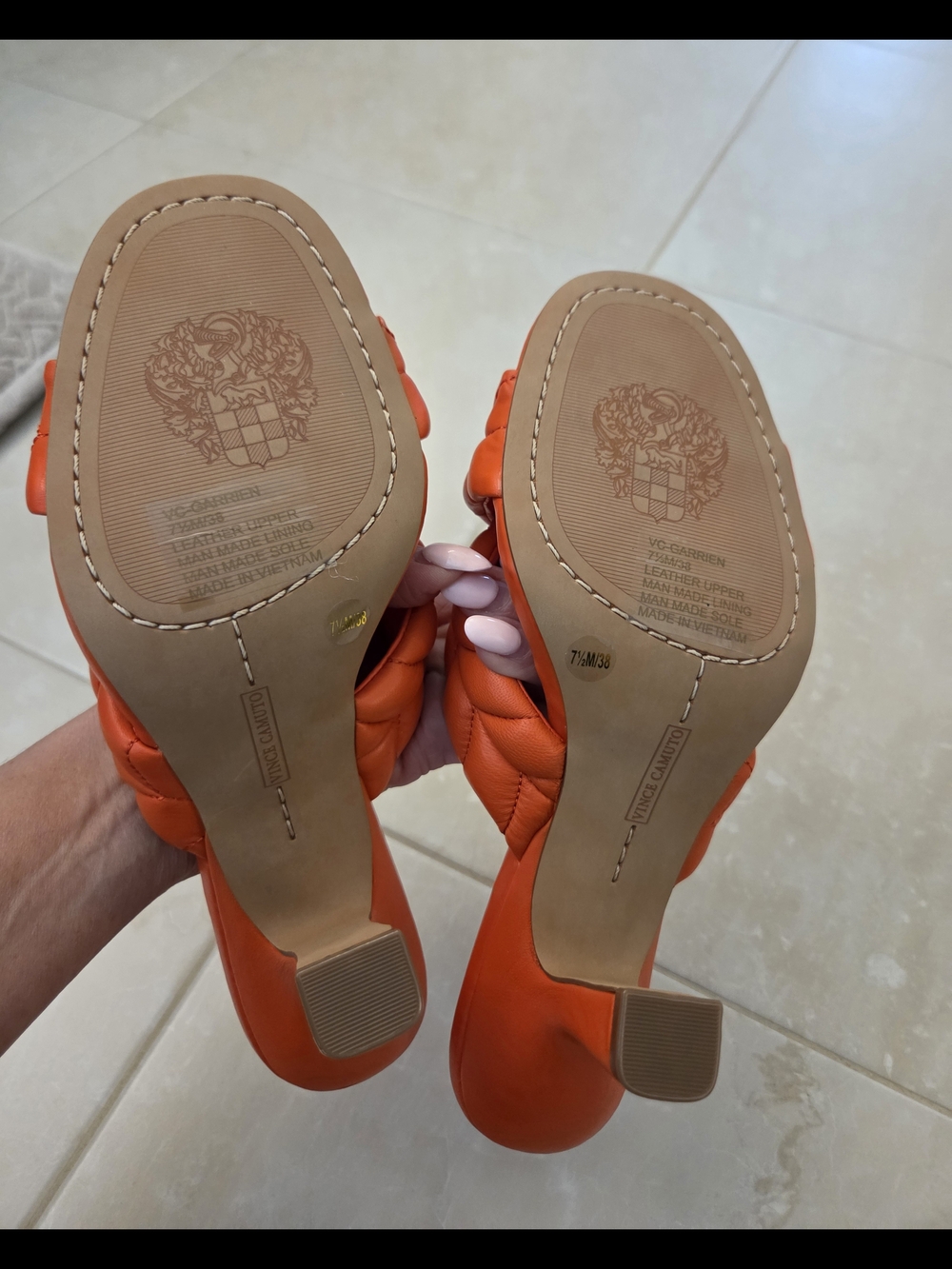 Vince Camuto Garrien Orange Quilted Slide Heel - Picture 5 of 6